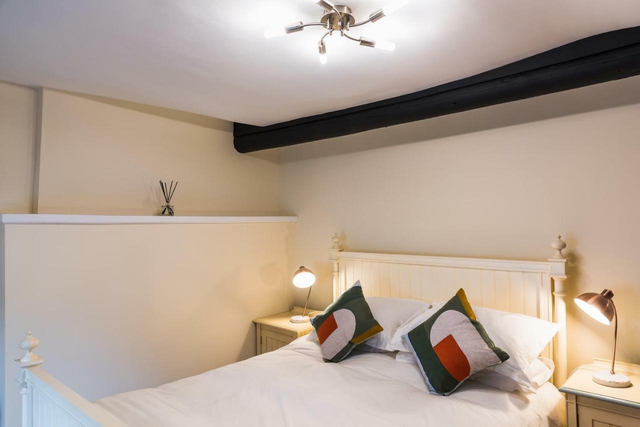 Luxury 3 Bed Flat In The Centre Of Woodstock Appartement Buitenkant foto